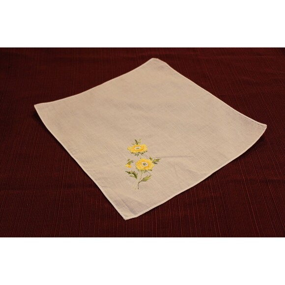 Vintage Cheery Yellow Flower Linen Hankie, Retro Classic Floral Handkerchief - Picture 3 of 4